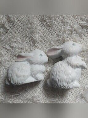 Vintage Ceramic Bunny Salt & Pepper Shakers